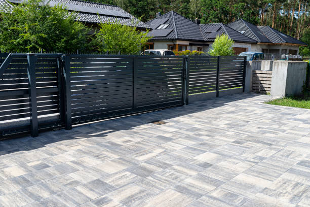 Best Driveway Paving Contractor  in Monticello, IN